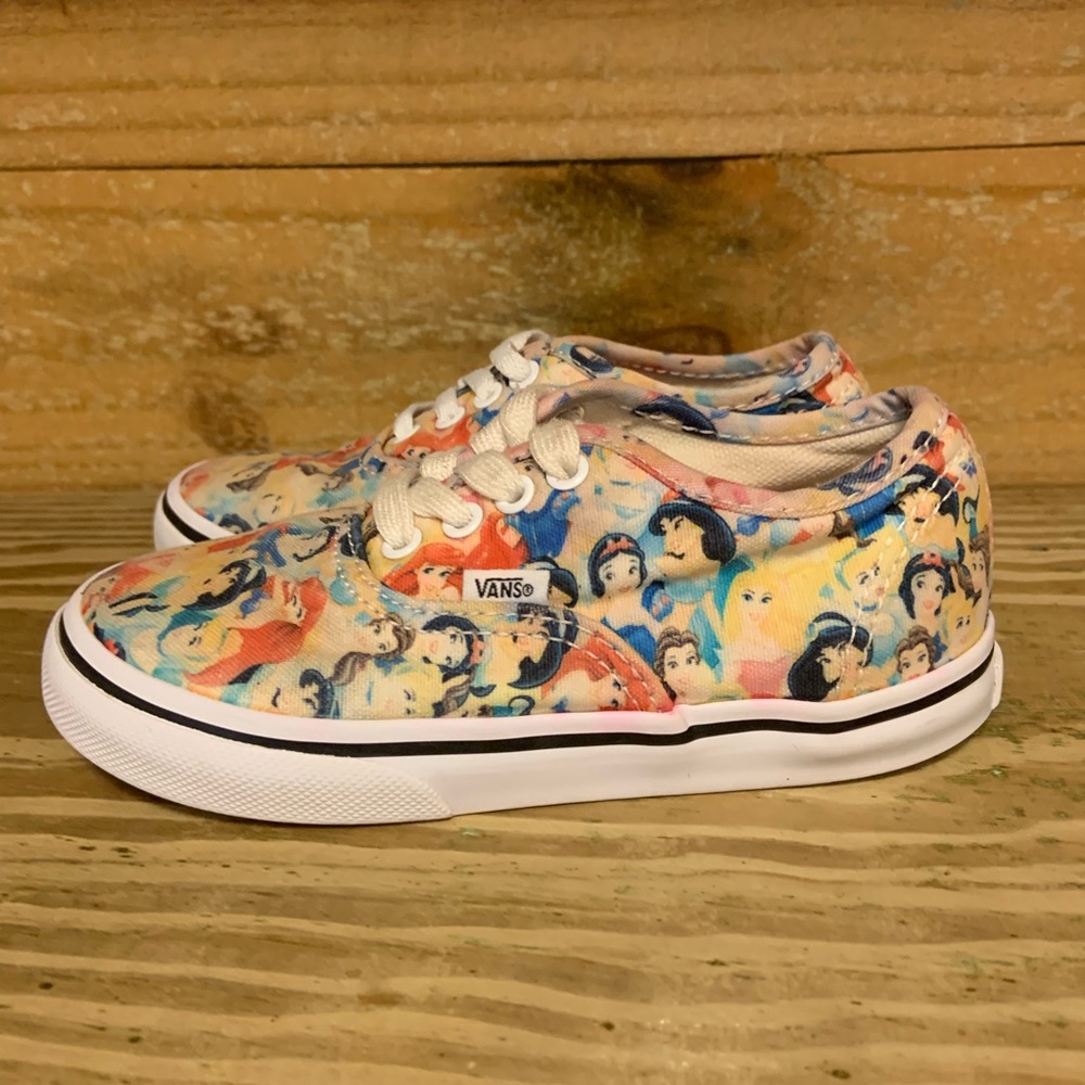 Vans off the wall Disney Princess size 9